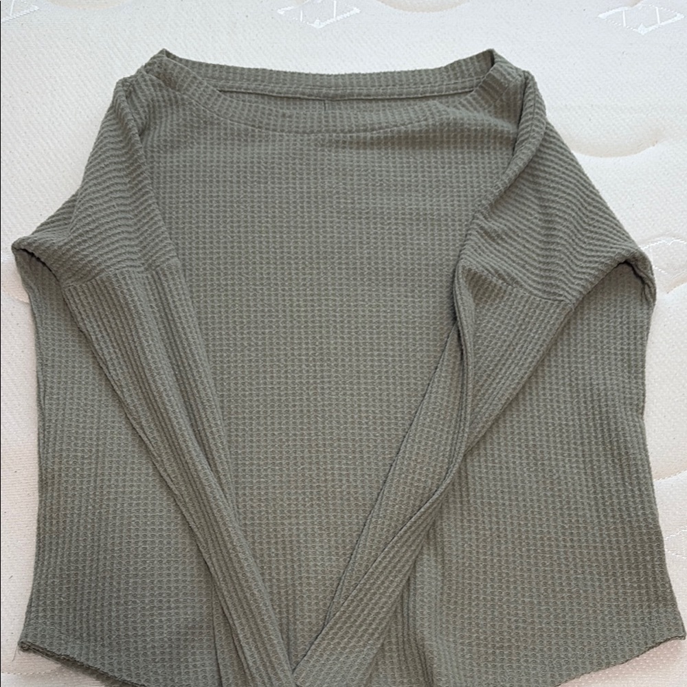 Aeropostale Seriously Soft Waffle Tee in Gray